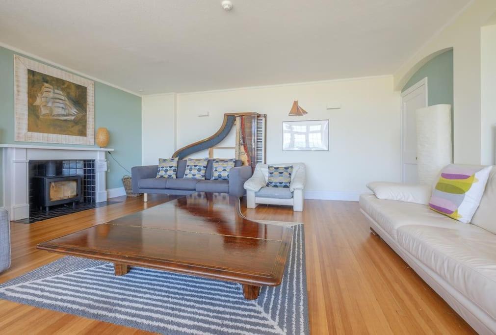 The Beach House-Devon- On The Beach- Sleeps 20 Villa Exmouth Bagian luar foto