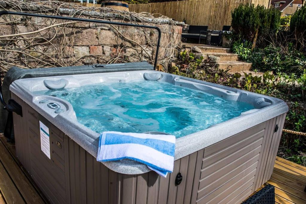 The Beach House-Devon- On The Beach- Sleeps 20 Villa Exmouth Bagian luar foto