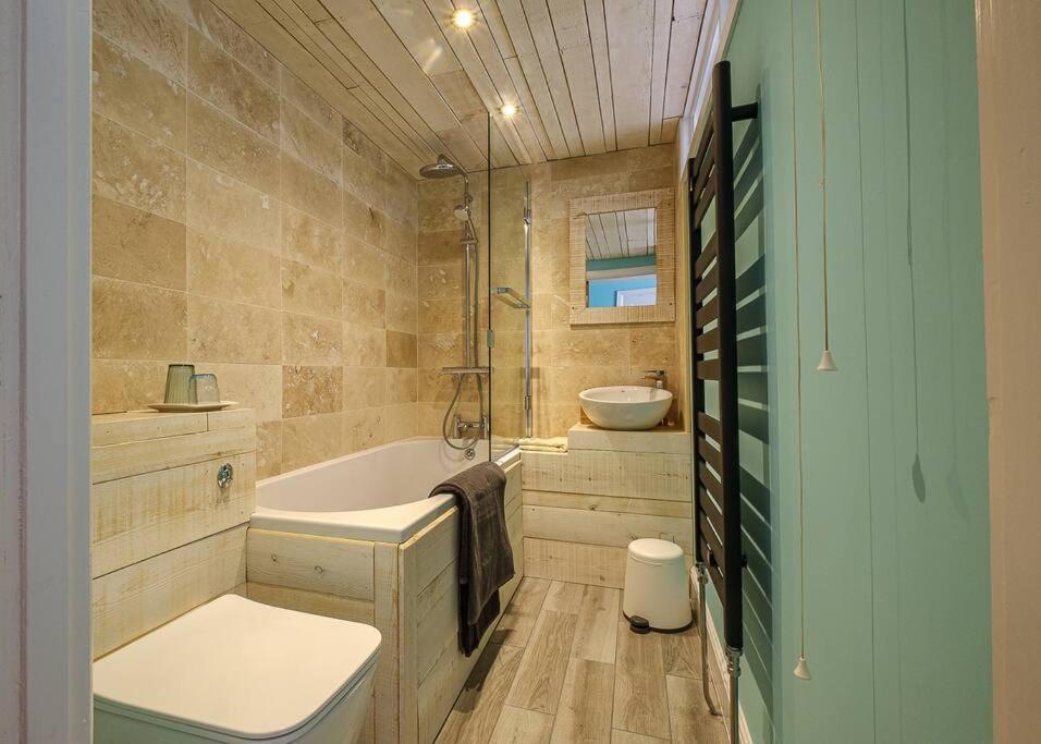 The Beach House-Devon- On The Beach- Sleeps 20 Villa Exmouth Bagian luar foto