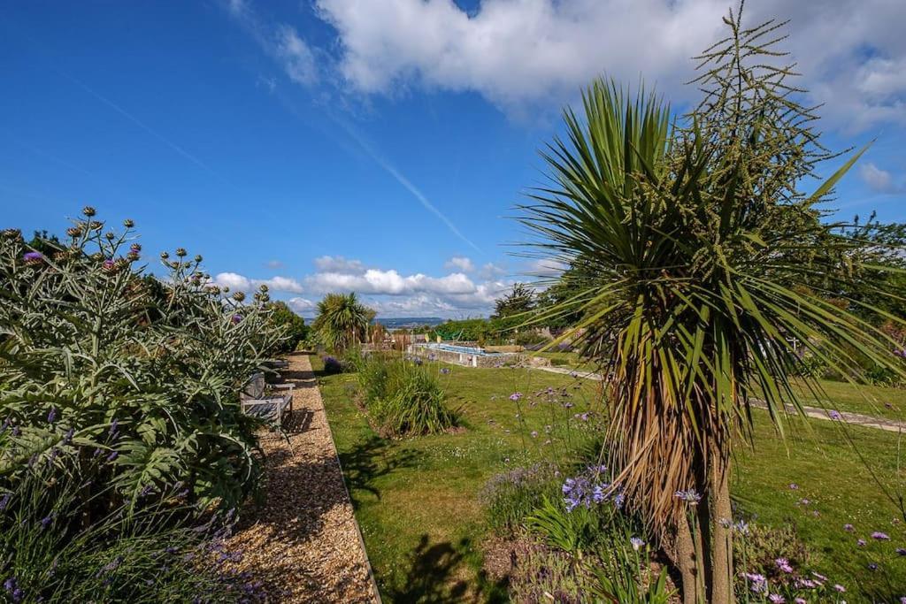 The Beach House-Devon- On The Beach- Sleeps 20 Villa Exmouth Bagian luar foto